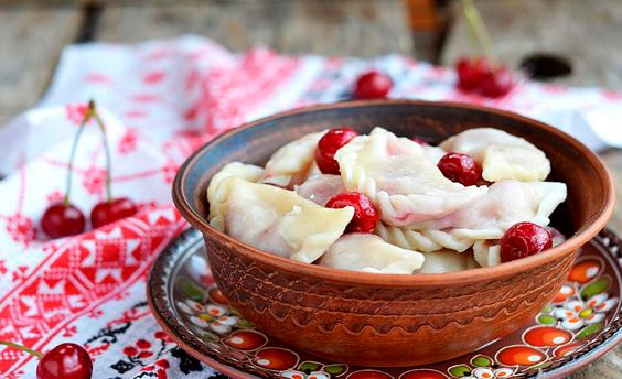 Вареники с вишней ⭐ Традиционный десерт с сочной начинкой